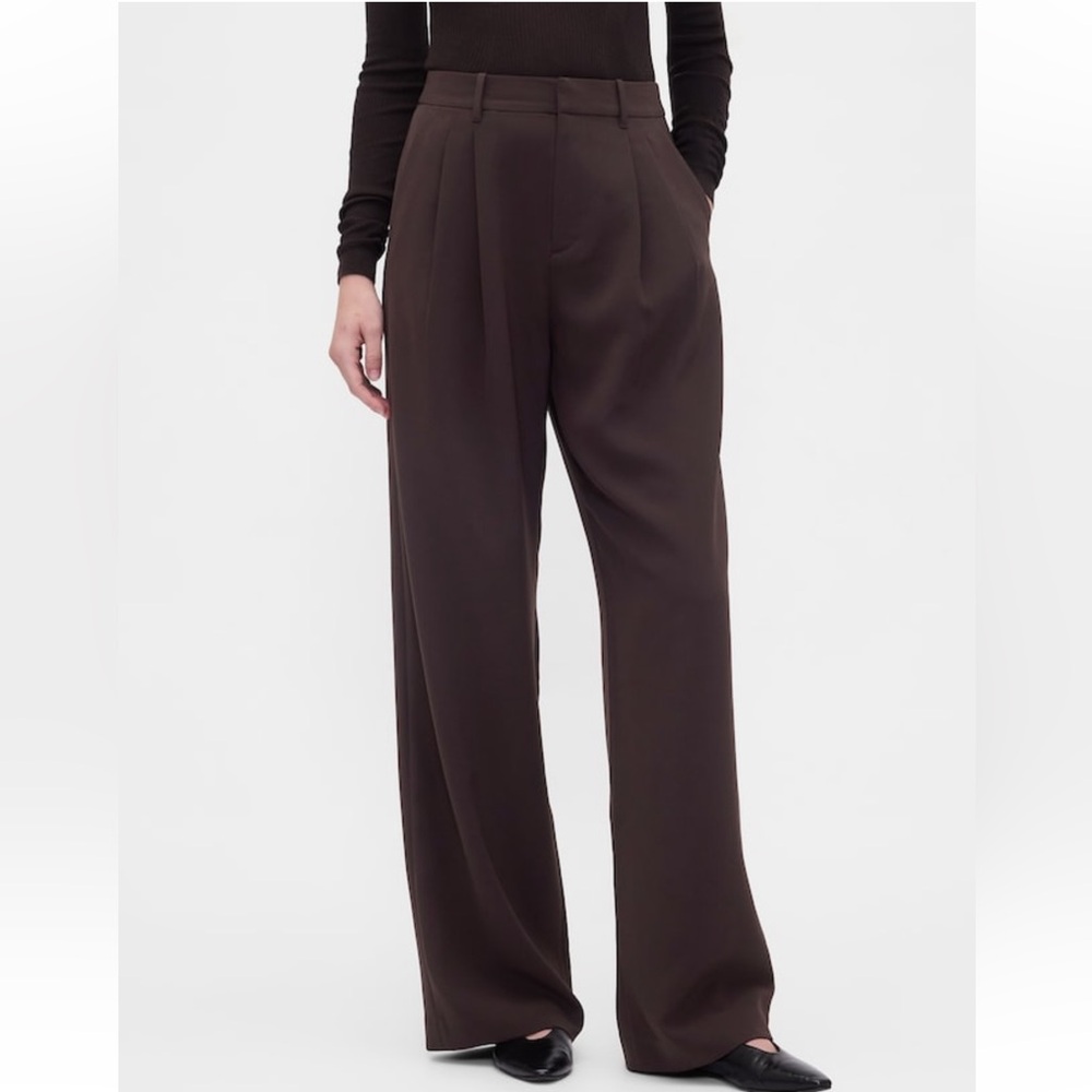 *NWT* GAP Dark Brown Trousers